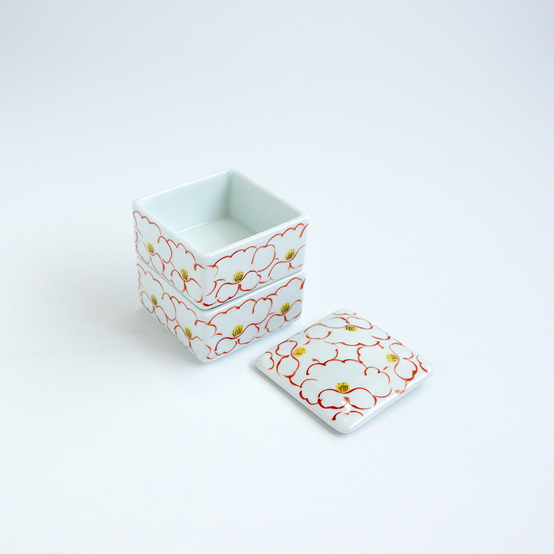 小さめで可愛いらしい花詰椿 ミニ二段重